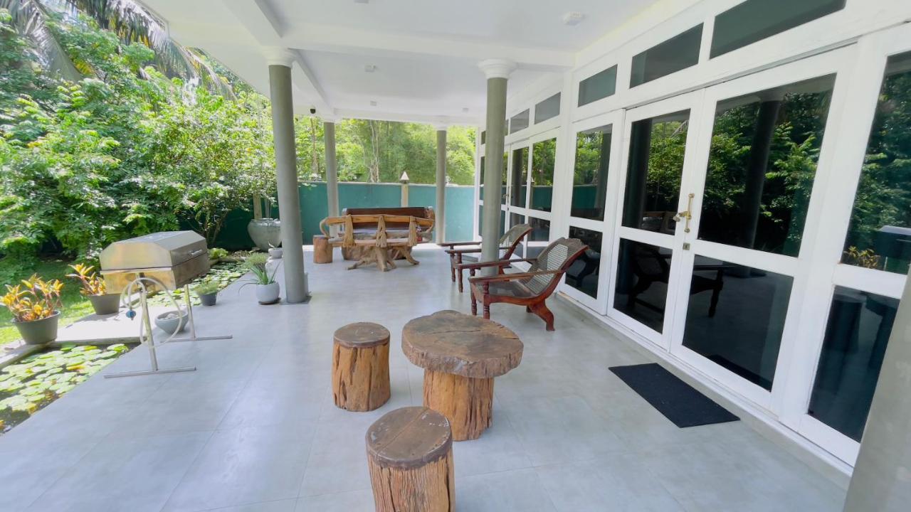 Villa Cork Ґалле Екстер'єр фото